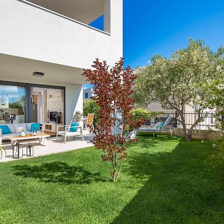 Luxury Apartment Hyperion With Private Pool And Garden 무르테르 외부 사진