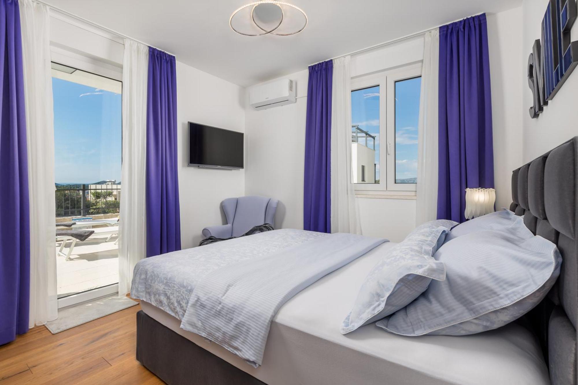 Luxury Apartment Hyperion With Private Pool And Garden 무르테르 외부 사진