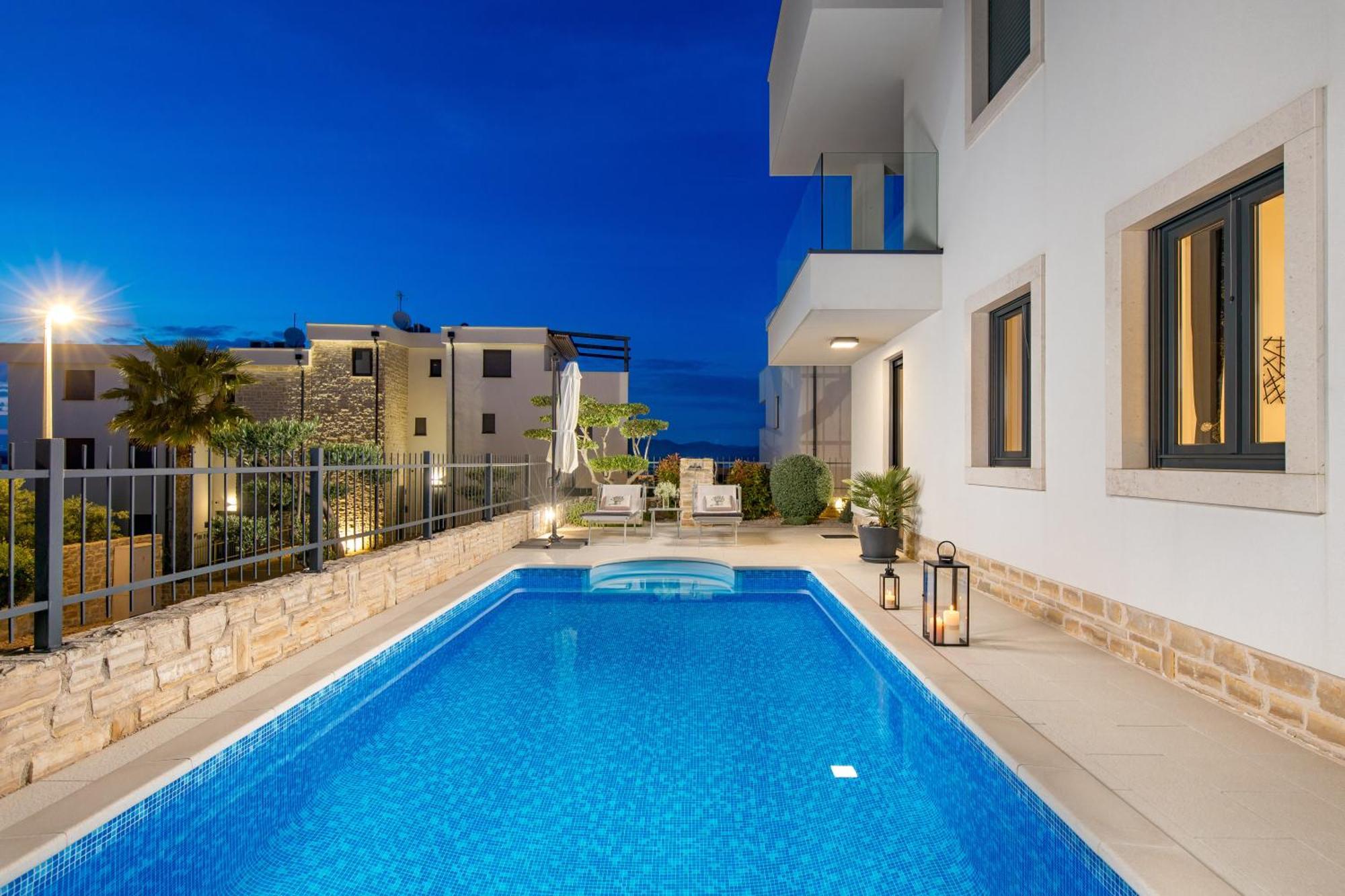 Luxury Apartment Hyperion With Private Pool And Garden 무르테르 외부 사진