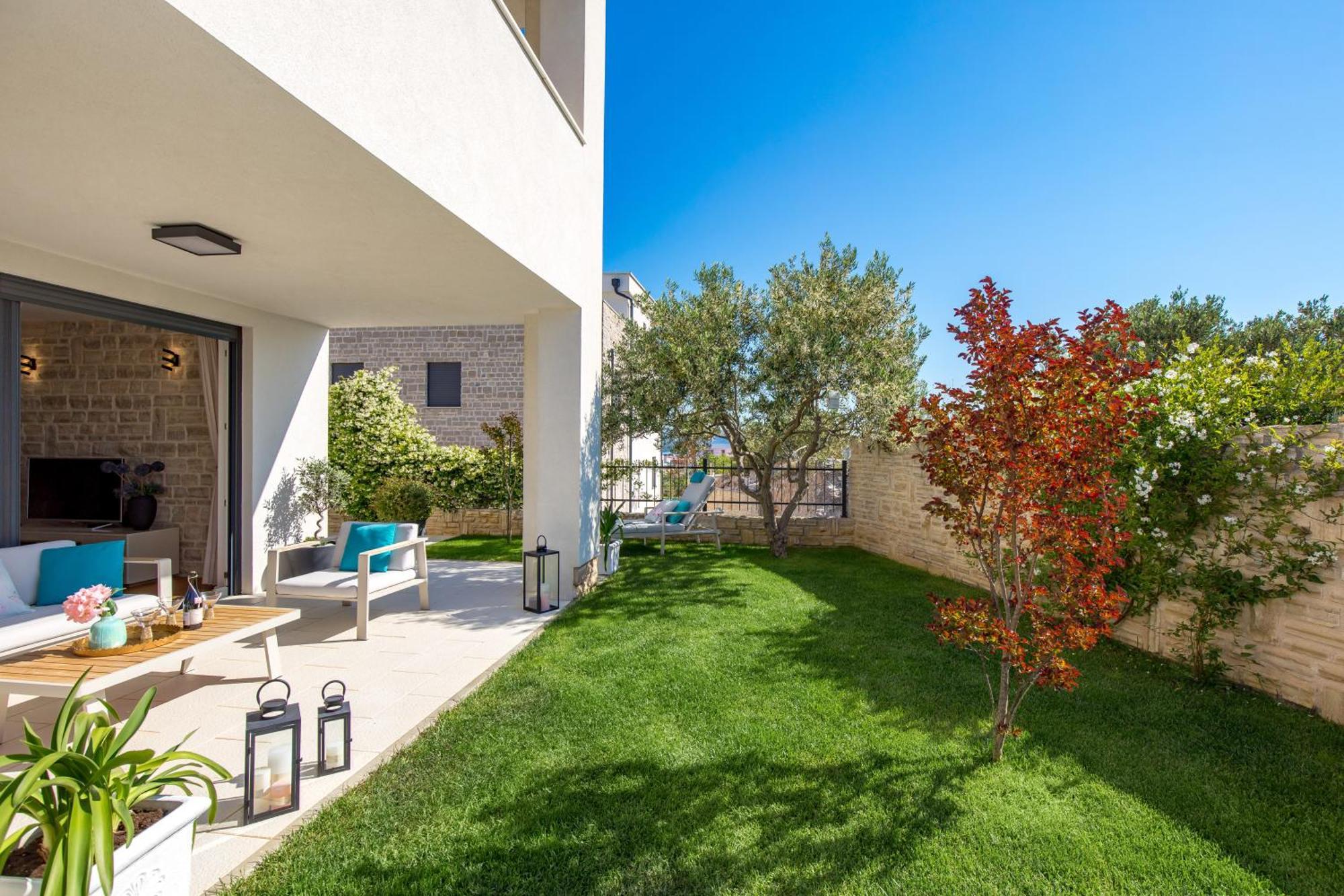 Luxury Apartment Hyperion With Private Pool And Garden 무르테르 외부 사진
